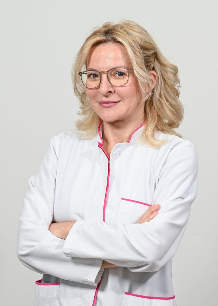 Д-р Ана Томановиќ