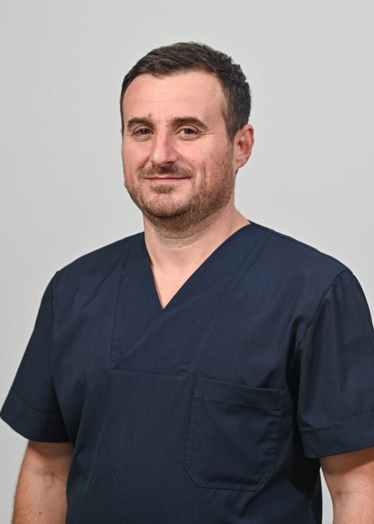 Д-р. Ведат Бектеши