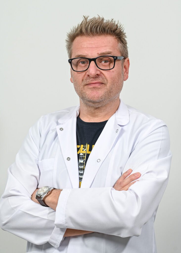 Д-р Андреј Николовски